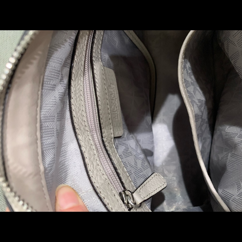 Michael Kors Handbag - Picture 5 of 5